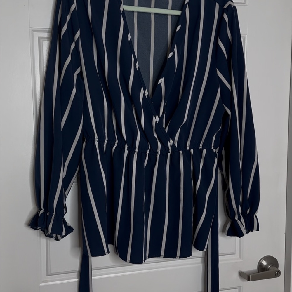 SHEIN CURVE Navy and White Striped Women's Top